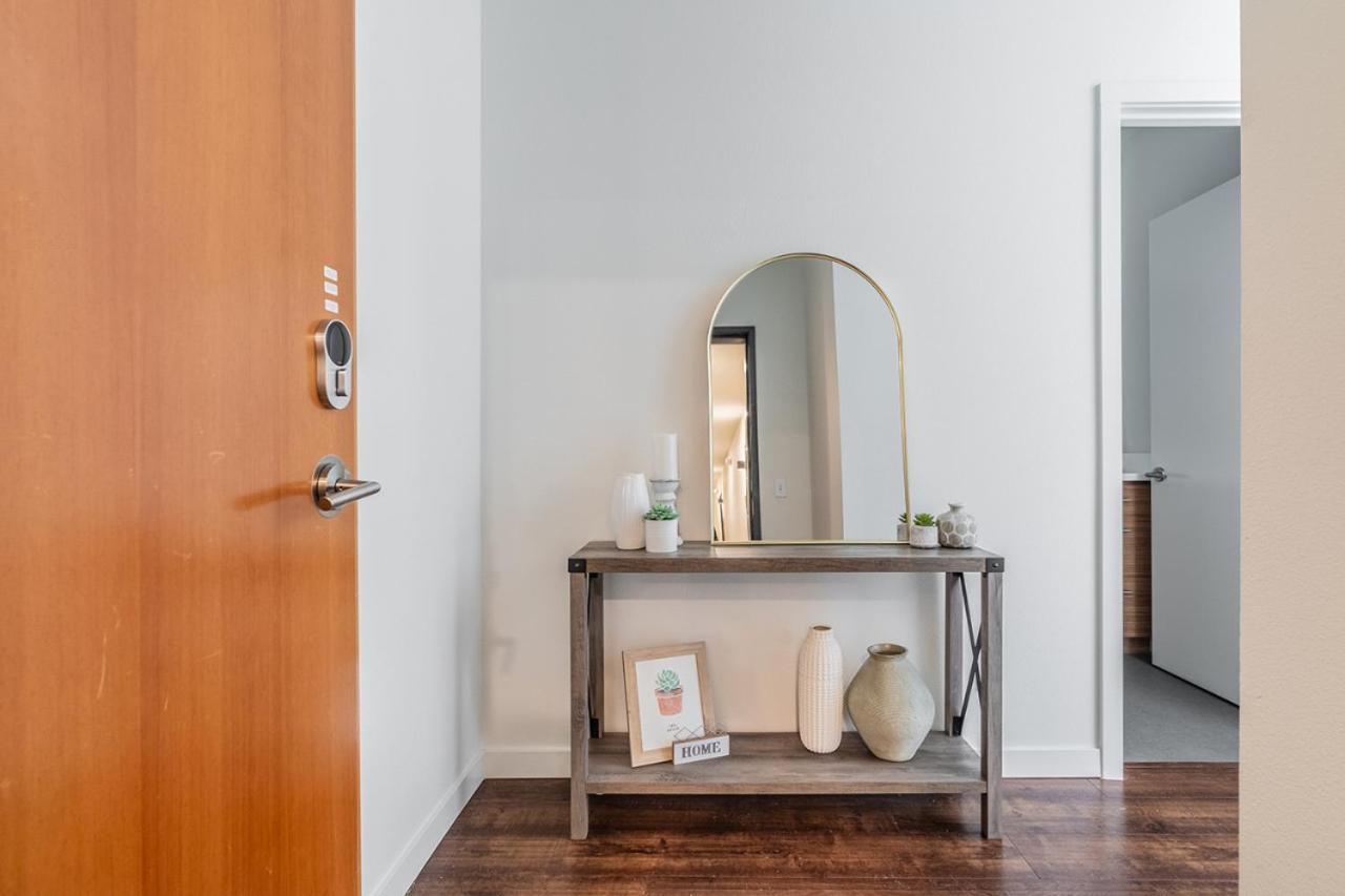 Close Downtown Modern Apartment - Pet Friendly, Wifi, Rooftop Views Seattle Esterno foto