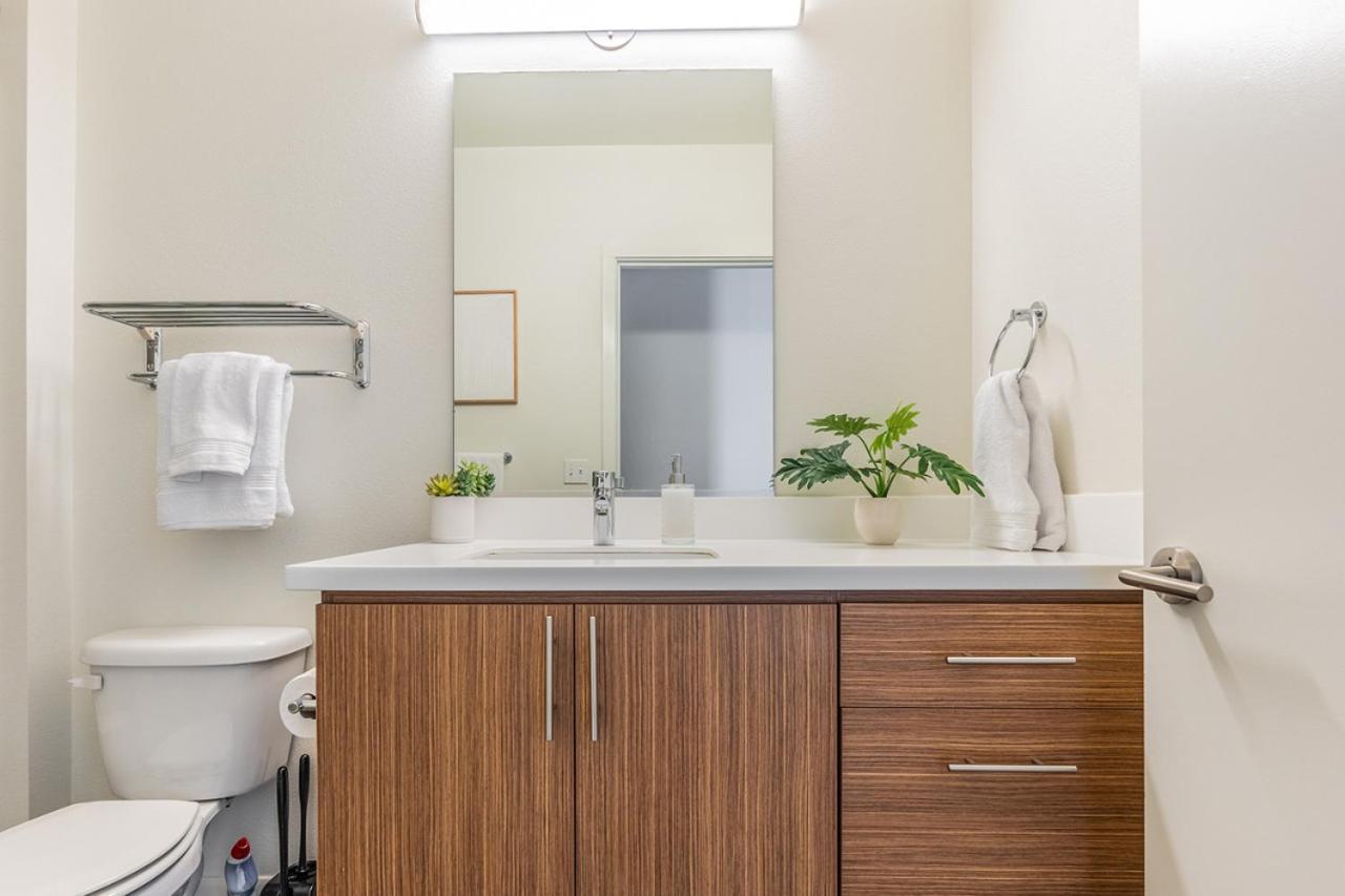 Close Downtown Modern Apartment - Pet Friendly, Wifi, Rooftop Views Seattle Esterno foto